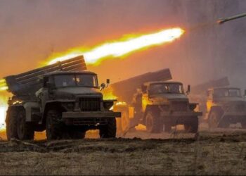 Пошкоджена інфраструктура: окупанти вдарили по Нікополю та двох громадах