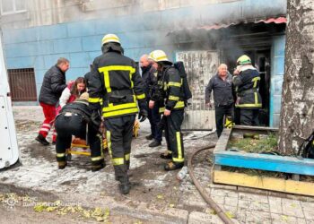 Отримав опіки, але вижив: врятували чоловіка на пожежі у Кам’янському
