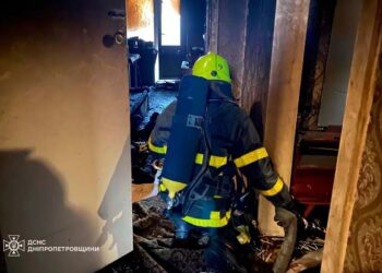 На пожежі у Кам’янському загинули жінка та чоловік
