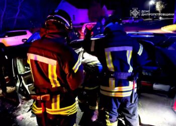 Смертельна ДТП у Кам’янському: рятувальники деблокували тіло водія