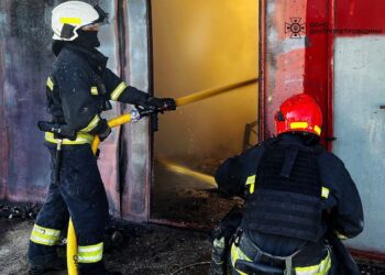 Внаслідок ракетного удару по Царичанці загинуло четверо людей, більше 20 поранених