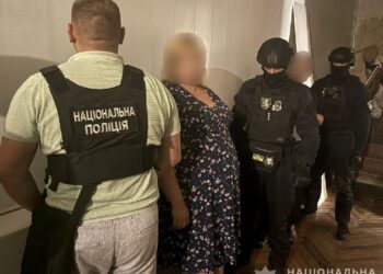 У Кривому Розі судитимуть двох співробітниць громадської організації, які переправляли чоловіків за кордон