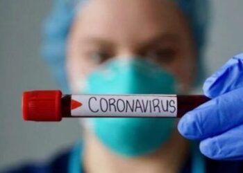 На Дніпропетровщині зростає захворюваність на COVID-19: тяжкого хворого рятують у реанімації