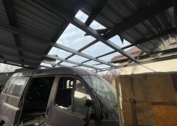 Окупанти вдарили по Нікопольщині та Синельниківщині: є поранені та руйнування