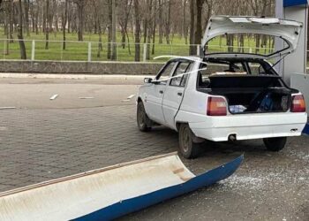 Постраждали три людини через влучання ворожого дрону-камікадзе у Марганецькій громаді