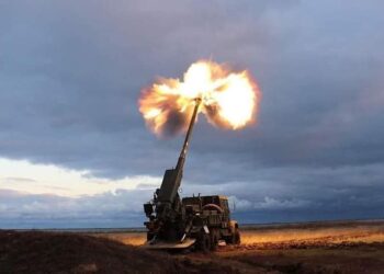 Окупанти вдарили по Нікополю з артилерії та скинули боєприпас з безпілотника