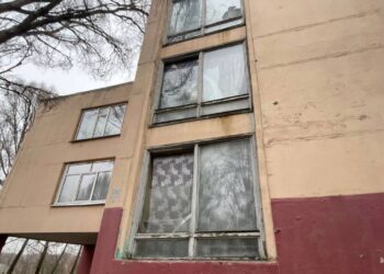 Пошкоджені навчальний заклад, продуктовий магазин та пошта: оновлена інформація щодо руйнувань у Дніпрі та Синельниківщині