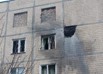 Ворог знову вдарив по Нікополю: є поранені