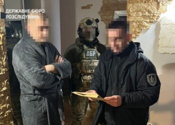 Сховали тепловізори у смітті: на Дніпропетровщині затримали заступника командира військової частини, який вкрав обладнання на майже 4 мільйони гривень