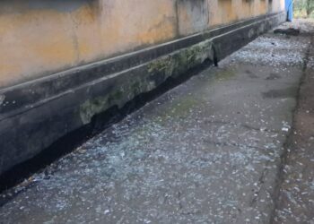 Окупанти вдарили по лікарні у Нікополі: поранено пацієнтку