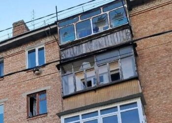 Окупанти вдарили КАБом по Синельниківщині: є поранений