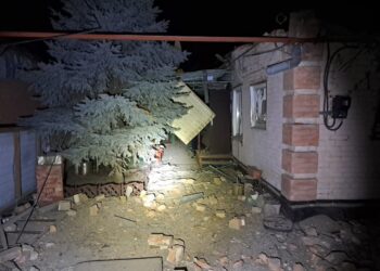 Окупанти поранили двох людей у Нікополі