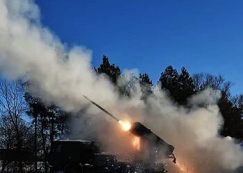 Ворог вдарив по Нікопольському та Дніпровському районах: є руйнування