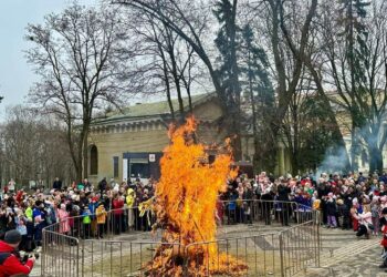 На вихідних дніпрян запрошують у парки та сквери Дніпра на свято Колодія