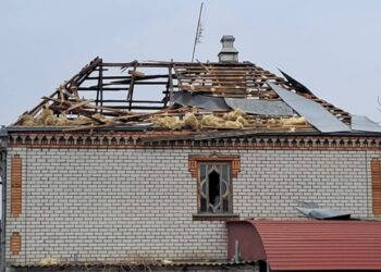Троє поранених та багато руйнувань: наслідки обстрілів Нікопольщини