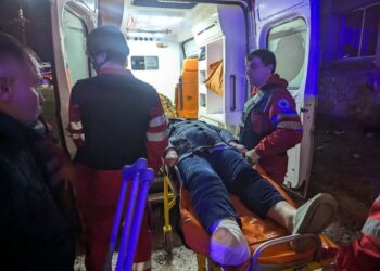Ракетний удар по Кривому Рогу: є поранені та руйнування