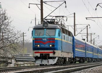 Ворог вдарив дронами по енергосистемі залізниці на Дніпропетровщині