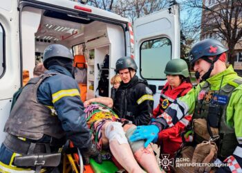У лікарнях Дніпра та Кривого Рогу рятують поранених внаслідок ворожих атак: стан пацієнтів