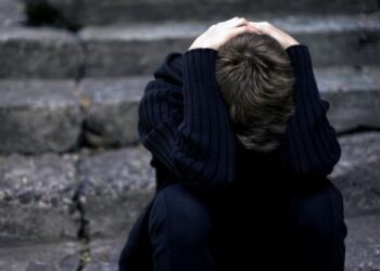 У Павлоградському районі медики врятували підлітка, який намагався скоїти суїцид
