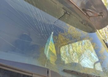Двоє поранених та багато руйнувань: наслідки ворожих обстрілів