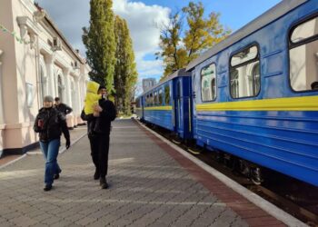 У парку Глоби цими вихідними відкриє новий сезон дитяча залізниця