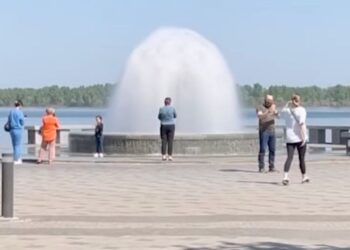 У Дніпрі запрацювали фонтани