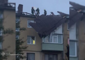 Павлоградом промчав смерч: є багато пошкоджень