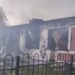У Нікополі через обстріл вщент згорів будинок відомої зооволонтерки