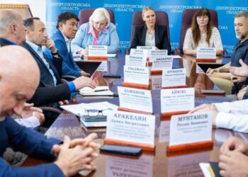 Говорили про єдність, спільні виклики та ідеї: в ОВА зібрали керівників громадських організацій нацменшин