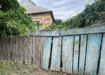 Окупанти поранили двох людей в області