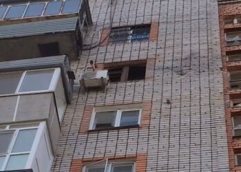 Через масовану ворожу атаку у Дніпрі постраждали двоє людей