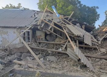 Окупанти вдарили дроном по багатоповерхівці у Нікополі: наслідки
