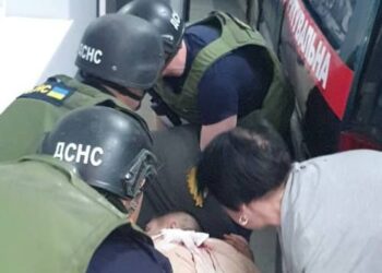 Внаслідок обстрілів Нікополя поранено 39-річного чоловіка
