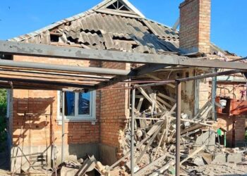 Окупанти поранили 74-річну жінку у Нікополі