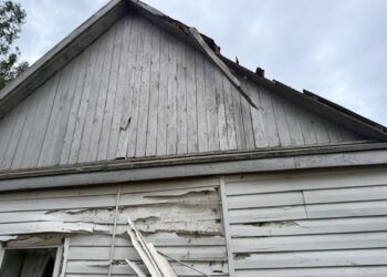 Окупанти вдарили по двох районах області: наслідки