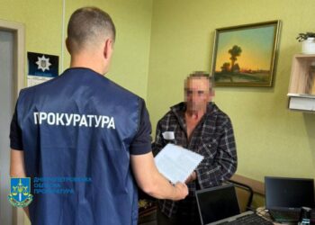 Загинула жінка, поранено дитину:  у Кам’янському районі затримали чоловіка, який кинув гранату у родину