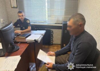 У Самарі може сісти за ґрати тиран, який знущався зі старенької матері