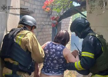 Обстріл Марганця: пожежа та постраждала