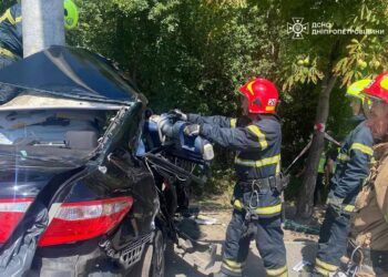 Смертельна аварія у Кривому Розі:   загинув 22-річний водій