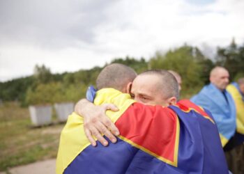 З ворожого полону повернулися ще вісім мешканців Дніпропетровщини