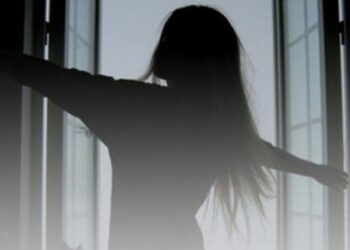 У Дніпрі загинула дівчина, яка вистрибнула з вікна 15-го поверху