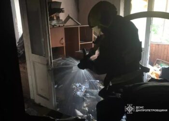 У Дніпрі знайшли тіло літнього чоловіка у палаючій квартирі