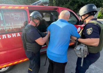 Окупанти поранили двох людей у Нікополі