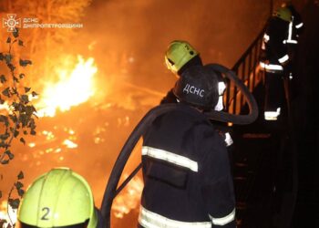 Поранено 18-річного хлопця внаслідок обстрілів Марганця