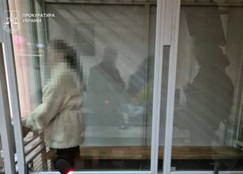 У Дніпрі засудили матір, яка продавала 11-річного сина у сексуальне рабство