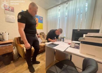 Списання з обліку для своїх: затримали військового ТЦК