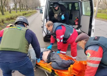 Окупанти вбили двох людей на Нікопольщині: є поранені