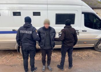 На Дніпропетровщині засудили чоловіка, який зґвалтував 15-річну дівчину