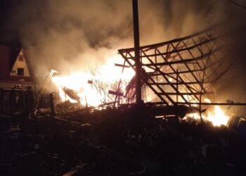 Постраждали двоє людей внаслідок обстрілів Дніпропетровщини