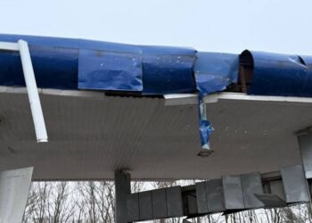 Знову у Нікополі поранені двоє людей: наслідки атак на область